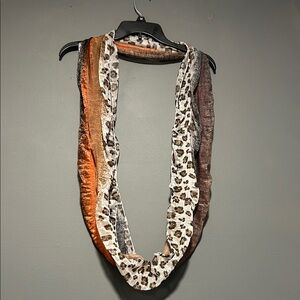 Elegant Multi-Tone Leopard Scarf